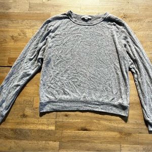 Long sleeve grey shirt